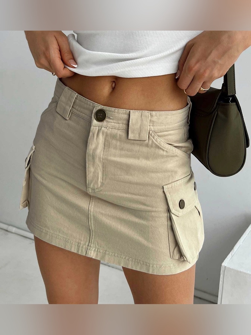 Princess Polly Beige Cargo Pocket Mini Skirt size 6